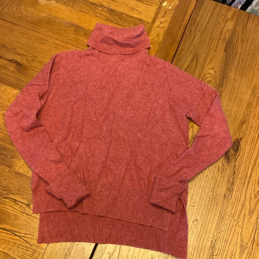 Max studio womens soft burgundy red cashmere turtle neck Tunic sweater Size XL